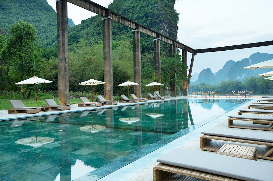 1/4 旅馆室外游泳池