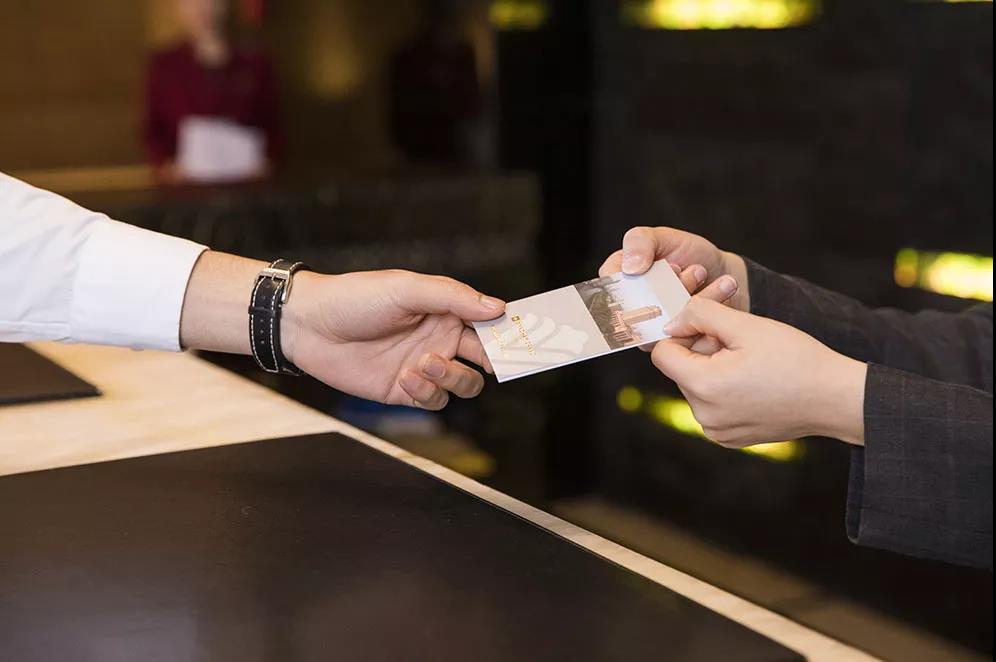 让职场人远离亚康健，，办公室新风系统要安排上