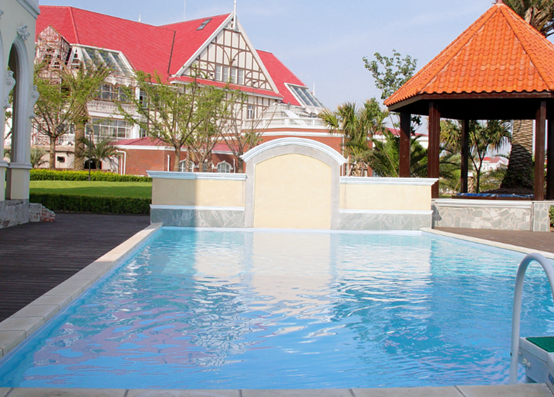 室外泳池冬季该怎样维护?