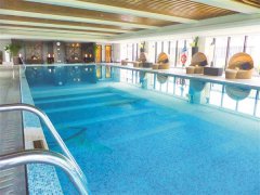 游泳池水质需要怎么维护