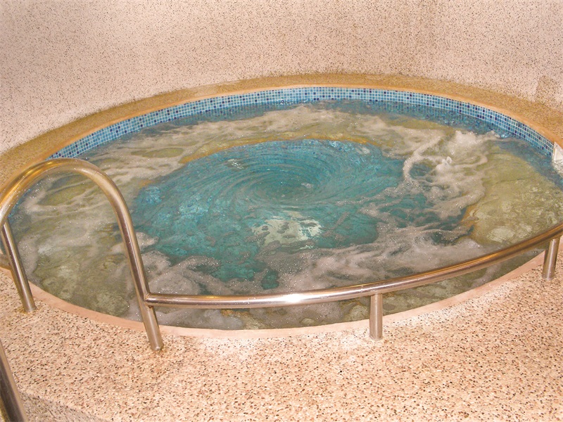 温泉水疗应该多久换一次水？？？？？