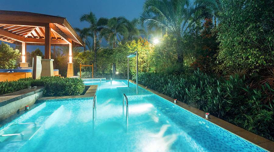 别墅建游泳池位置