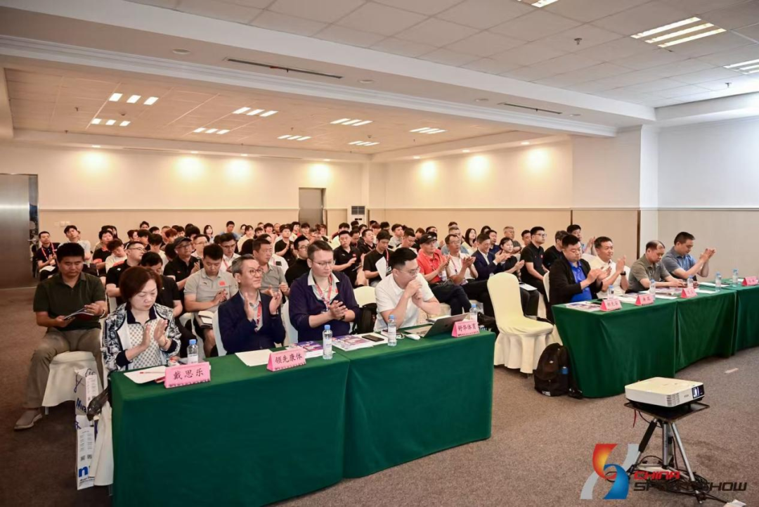 庄闲游戏游泳场馆,游泳池馆计划,游泳池馆智慧化系统