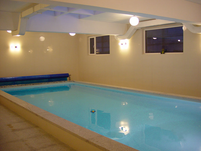 别墅游泳池,别墅泳池水处置惩罚装备,别墅游泳池装备